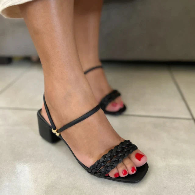 Sandália Salto Bloco Carol Preta