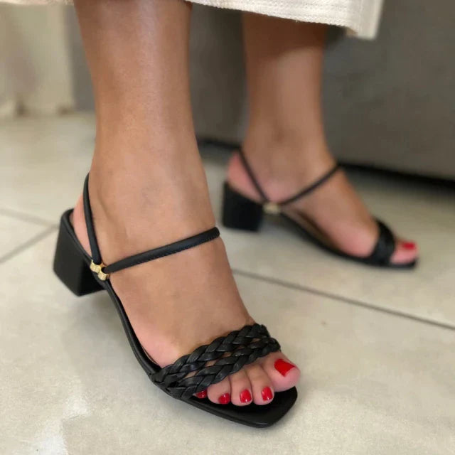 Sandália Salto Bloco Carol Preta